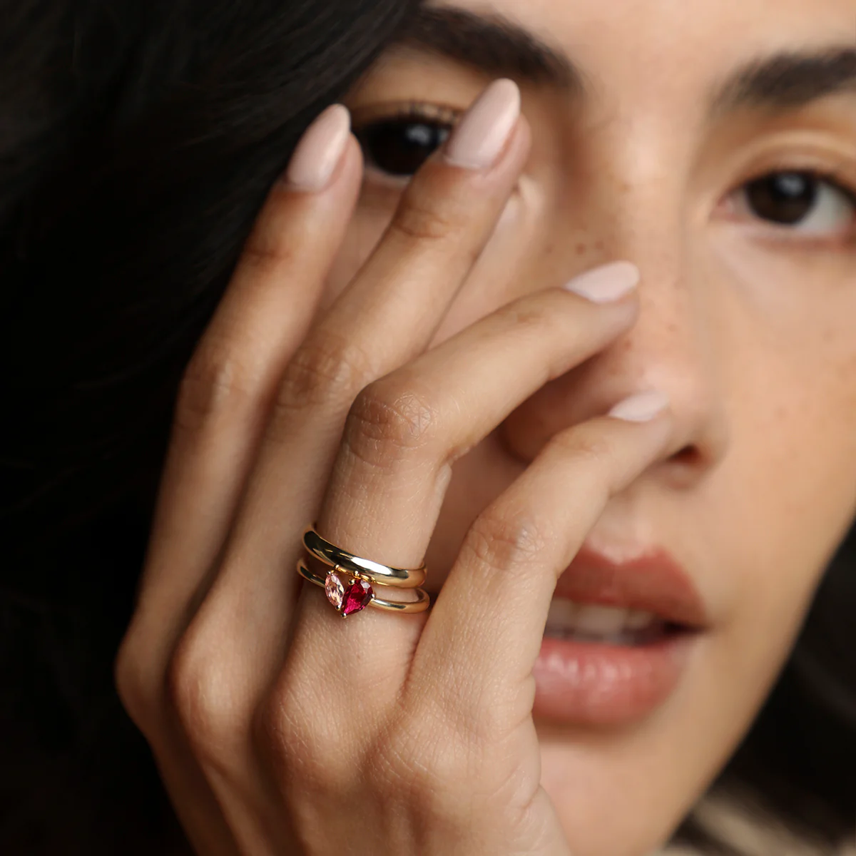 Astrid et Miyu Milestone Ring in Solid Gold - Image 3