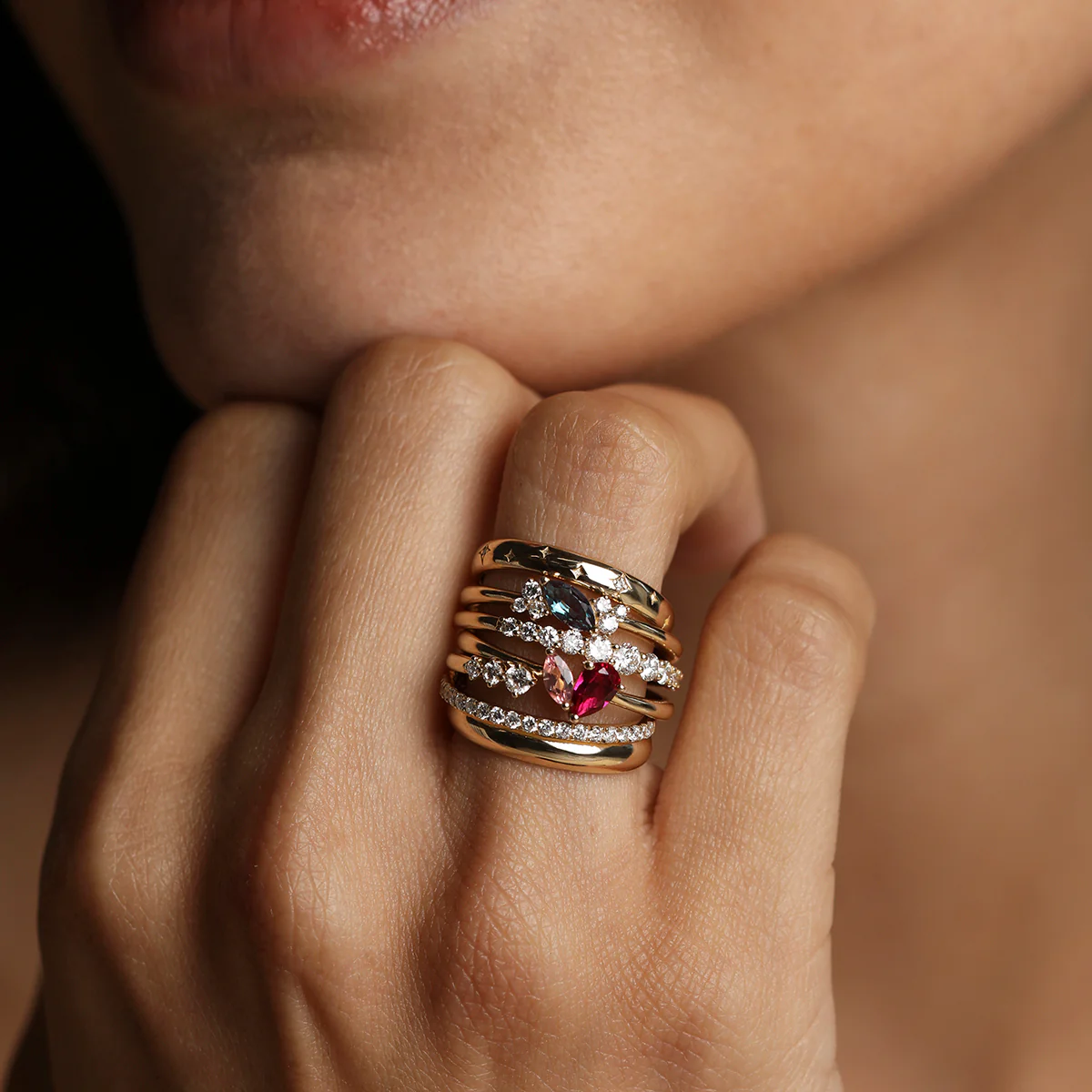 Astrid et Miyu Milestone Ring in Solid Gold - Image 8