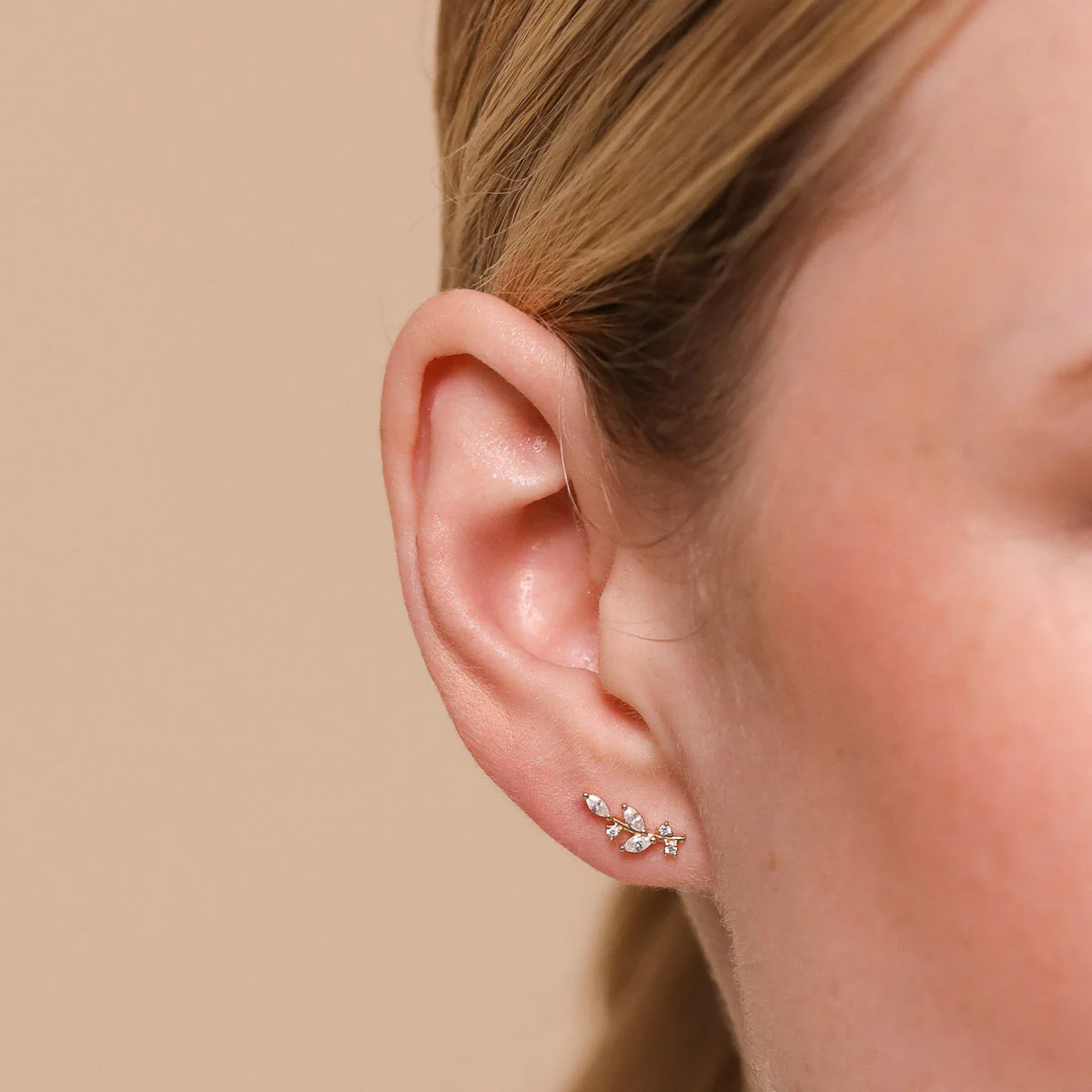 Botanical Piercing Stud in Solid Gold - Image 2