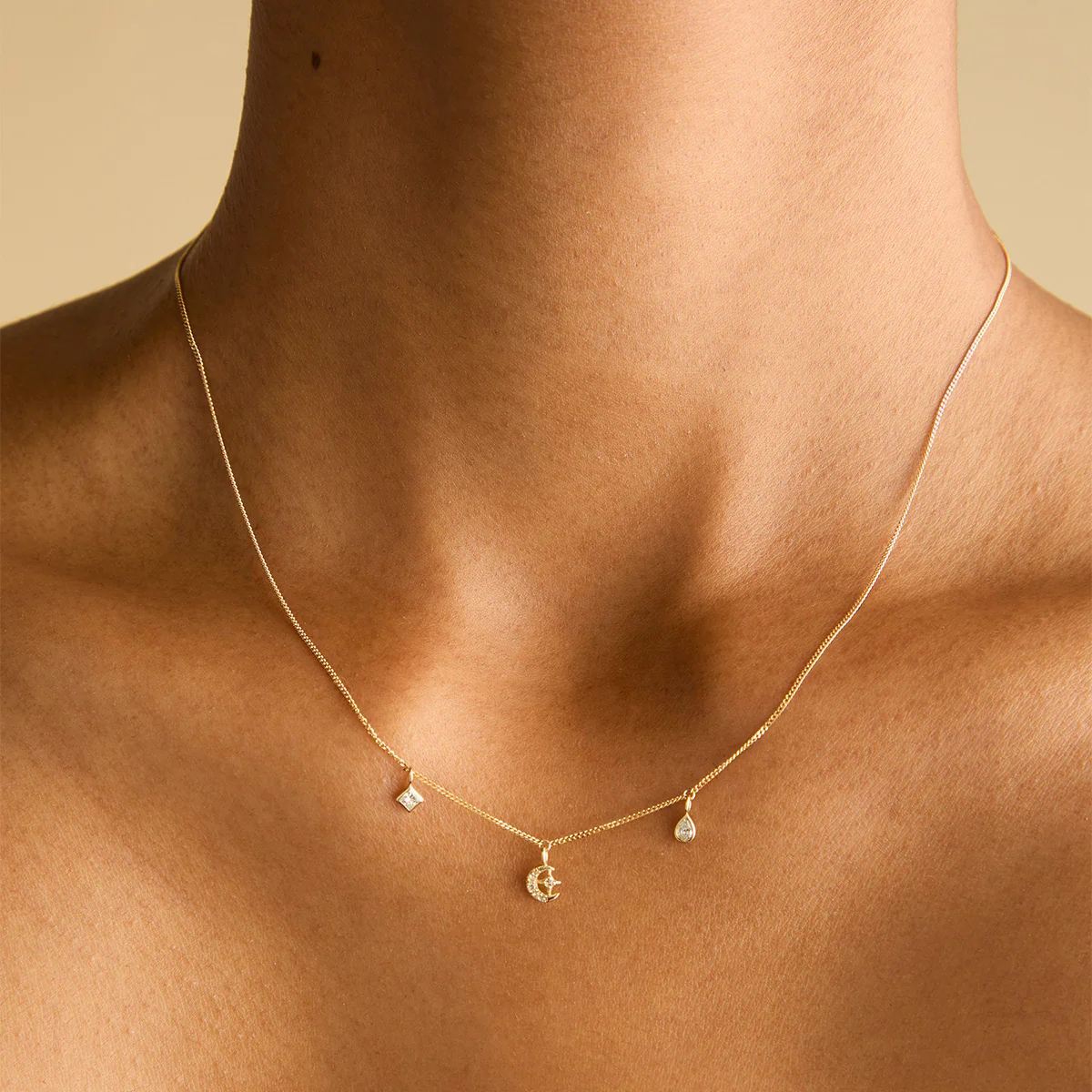 Diamond Square Charm 9k Gold - Image 2