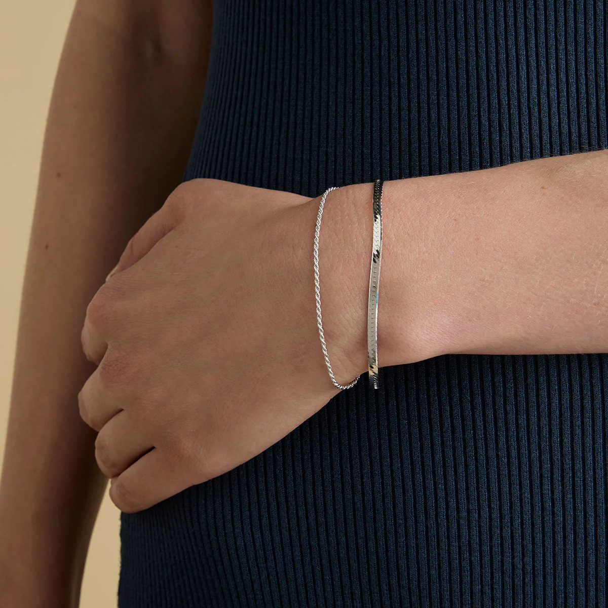 Essential Rope Chain Bracelet in Silver - Image 3