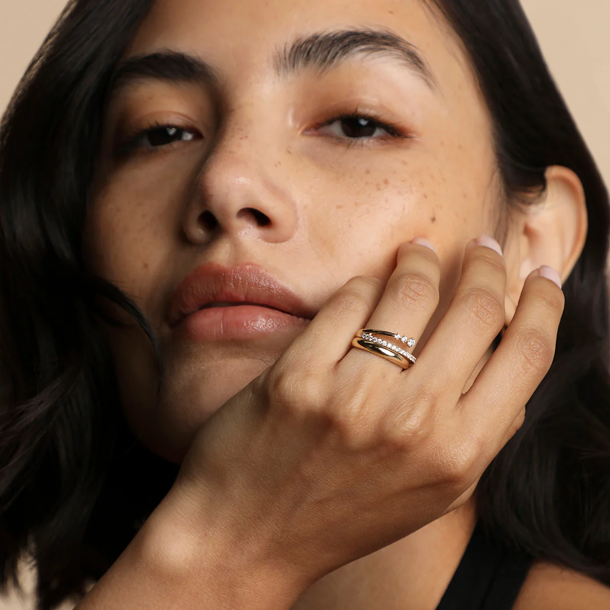 Hidden Diamond Milestone Ring in Solid Gold - Image 3