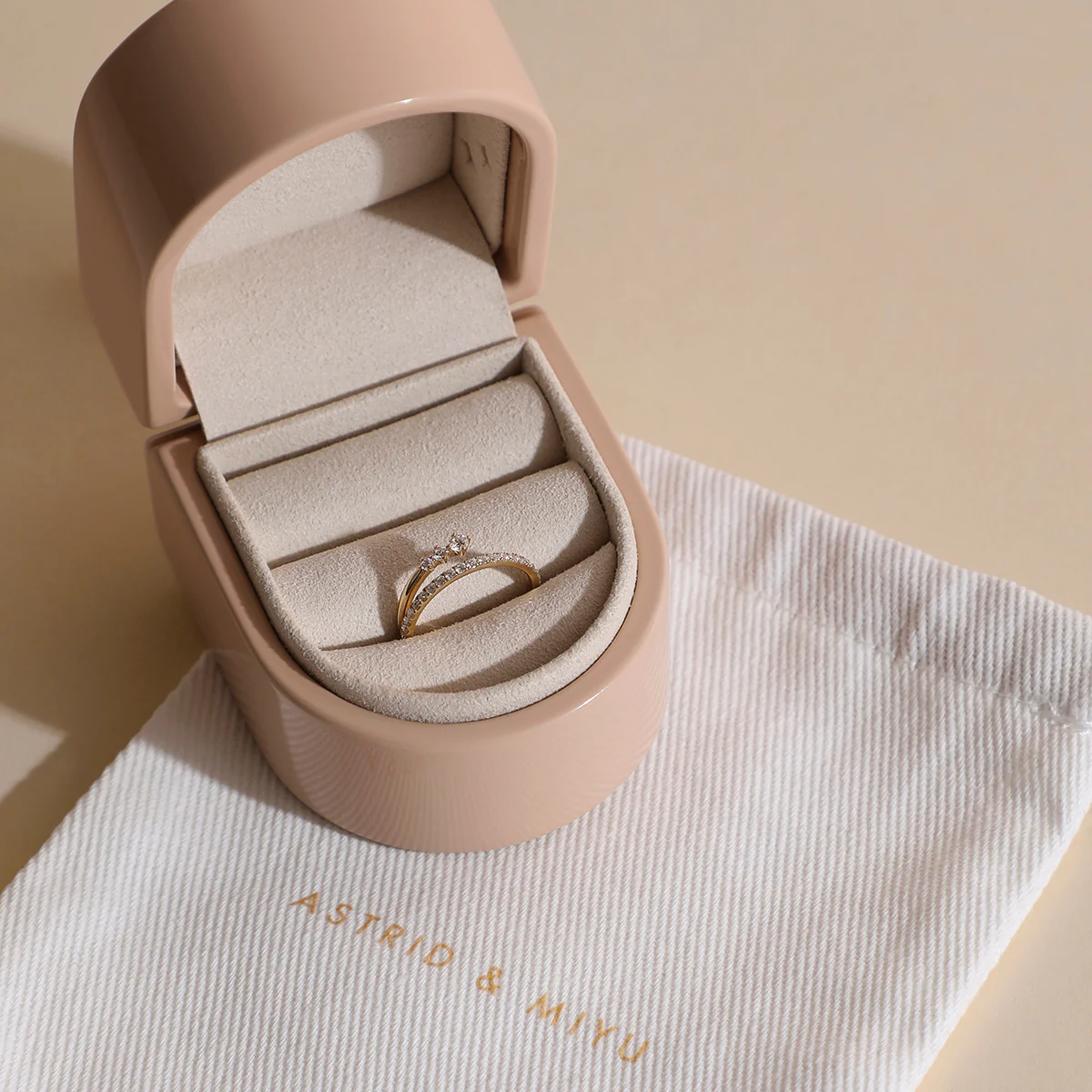 Illusion Diamond Milestone Ring in Solid Gold - Image 8