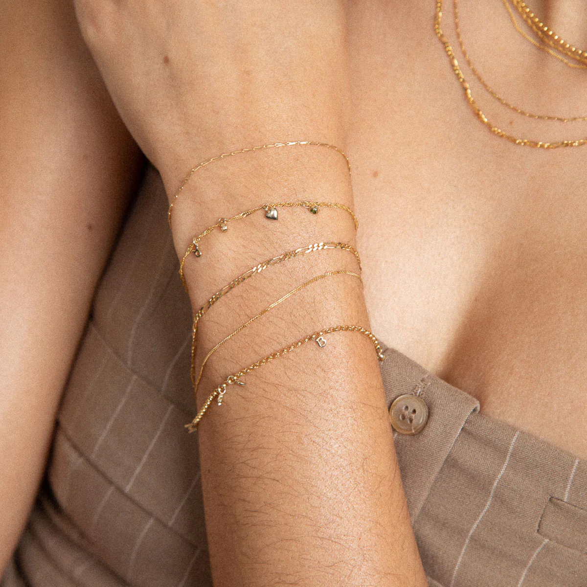 Miyu Chain Bracelet in Solid Gold - Image 4