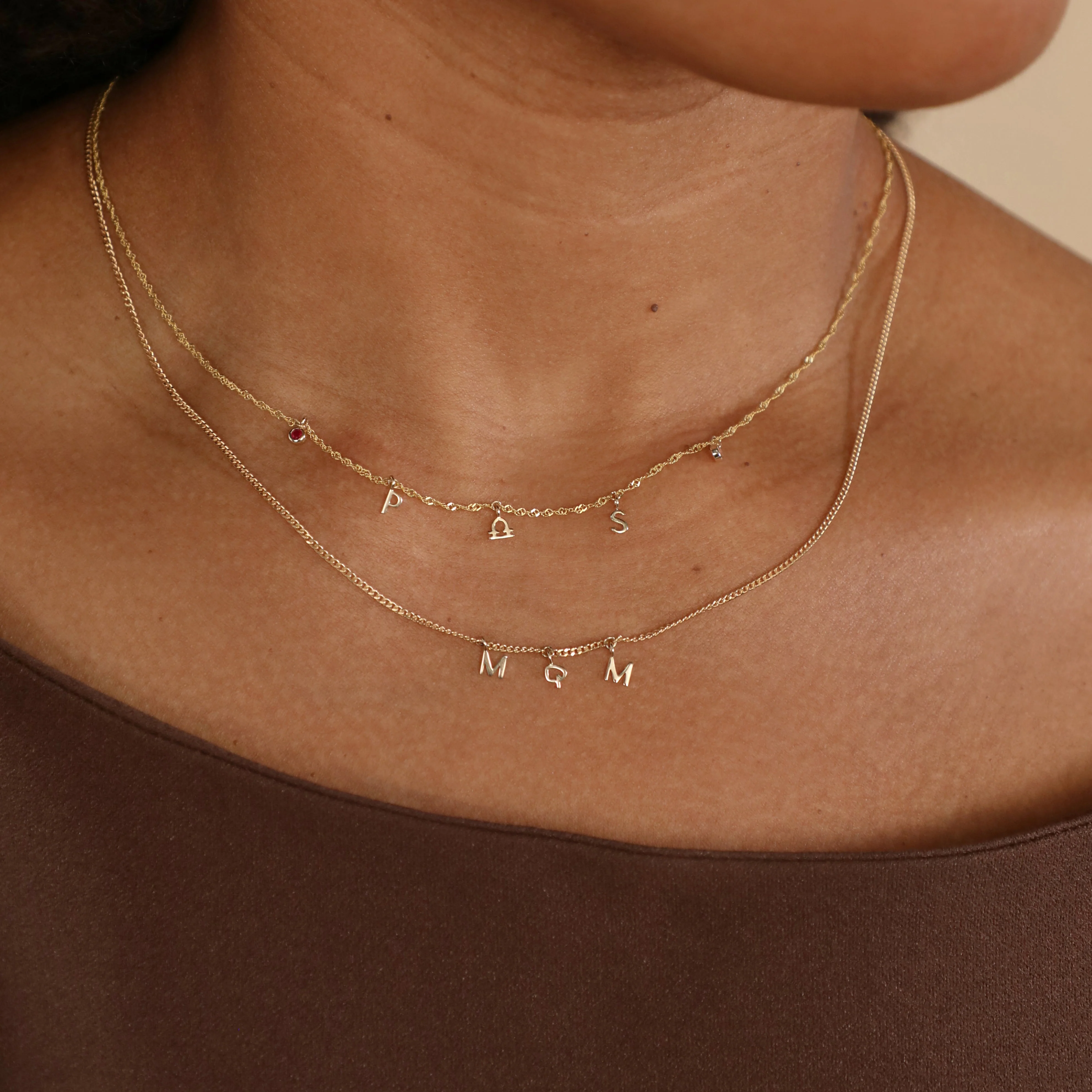 P Initial Charm 9k Gold - Image 3