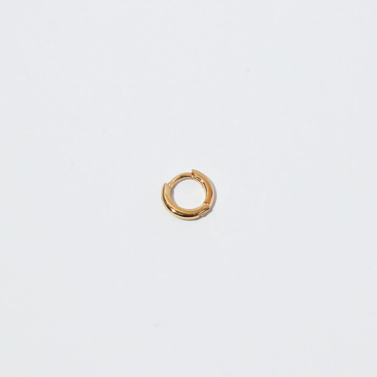 Essential 6.5mm Hoop in Gold - Image 3